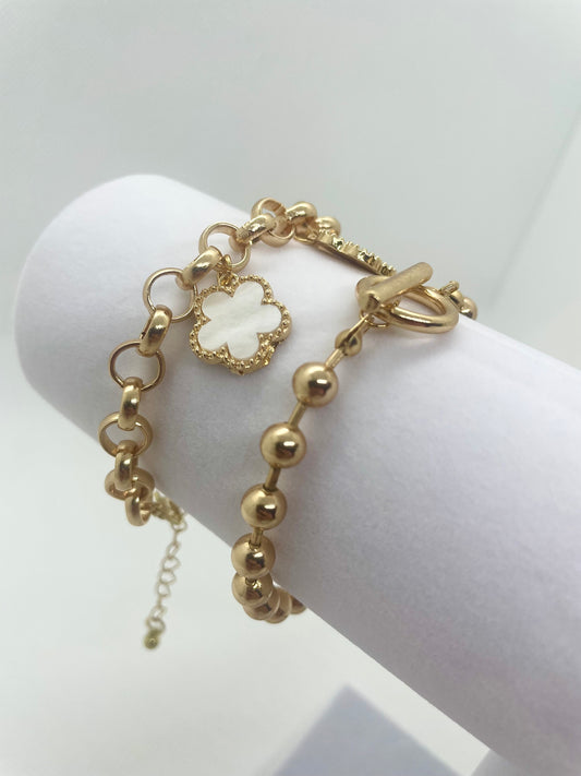 Bracelets élégant avec pendentif fleur